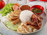 Baihaqi Nasi Kukus food