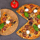 Tapiola Pizza food