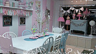 E&m's Cupcakery Boutique, Inc. food