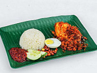 Zaki Nasi Lemak Kukus (ori Krubong) inside