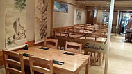 Sushiraku inside