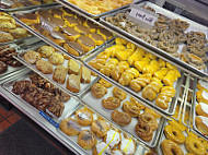 Sparky's Donuts ,ice Cream Coffee food