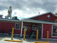 Maple Lawn Dairy outside