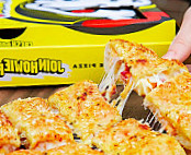 Hungry Howie's Pizza food