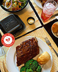 Logan's Roadhouse food