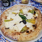 Pizzeria Overe' Pizzaioli Musicanti food