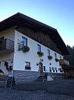 Gasthaus Wurzenhütte inside