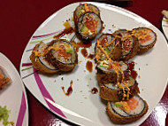 Sushi Bistro Phong food