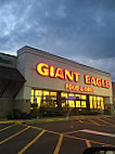 Giant Eagle Bakery outside