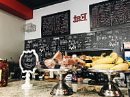 Brickstreet Delicatessen food