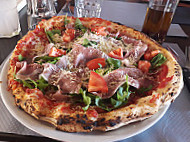 La Pizza Diva food