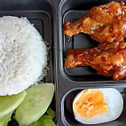 Khaoyaisutjai food