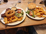 The Ilchester Arms food