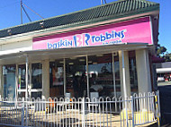 Baskin-robbins outside