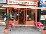 Bruschetta outside