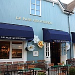 Le Pain Quotidien - Bicester outside