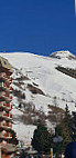 Saloon Deux Alpes outside