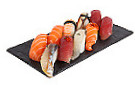 Sushi Boutik Croix food