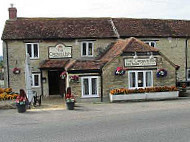 The Crown Inn outside