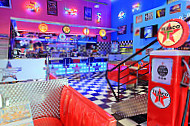 Memphis Coffee Calais inside