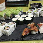 Sushi Lune food