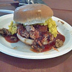 Payne's Bar-B-Q food