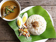 Nasi Dagang Warisan Cik Lah food