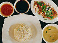 Nasi Ayam Yat (hainan Style) food