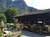 Gasthof Kaiserhaus Fam. Angelika u. Hannes Larch outside