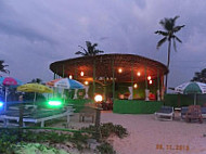 Sandpat Beach Shack outside