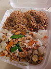 Mui's Chinese Food Carry Out food