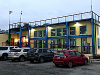 Paradise Key Dockside Bar outside