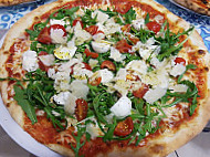 Pizza Giovanni food