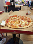 Domino's Hull City Centre food