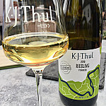 Weingut K-j Thul inside