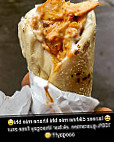 Lazeez Shawarma food