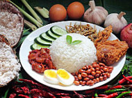 Nasi Lemak Warisan Bonda food