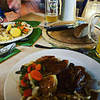 Rampendahl Hausbrauerei food