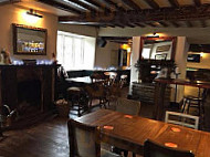 The Noel Arms inside