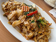 Sawatdee Thai Cuisine food