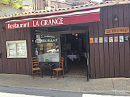 La Grange inside