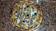 Pizza Blanzat food