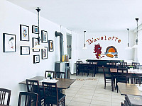 Pizzeria Diavoletto outside