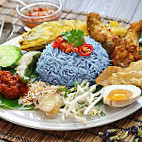 Nasi Kerabu Ketereh Aisyah food