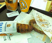 Auntie Anne's food