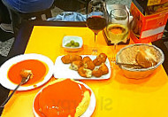 Las Bravas food