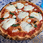 La Bottega Della Pizza food