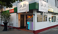 JaJa outside