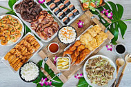 L L Hawaiian Barbecue food