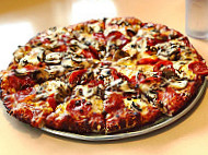 Round Table Pizza food